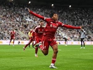 前途无量!恩古莫哈本赛季仅为利物浦首发6次,但3次被评全场最佳