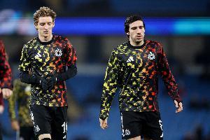 戈登去拜仁？罗马诺：现在谈还太早，纽卡今夏可能卖一到两名球星