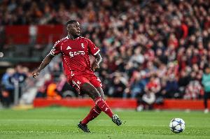 科纳特:埃基蒂克伤情不妙 点球被推翻?我认为那是个明确的点球