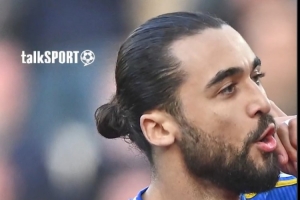 另类视角!女记者谈利马染红:勒温扎着男士发髻,这发型有点怪异