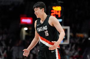 有出场可能吗！杨瀚森首个赛季就跟随球队闯入了季后赛！