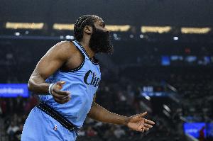 颇为戏剧性！哈登本赛季多次单核苦撑 在快船扬帆北伐时突然离队