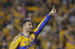 记者：40岁法国前锋吉尼亚克不会与老虎大学续约