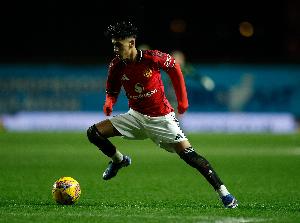 超新星!英媒:曼城曾想挖15岁曼联小将JJ加布 迷你罗和他是好友