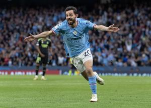 结束9年曼城生涯！官方：31岁B席今夏离开曼城，随队斩获19冠