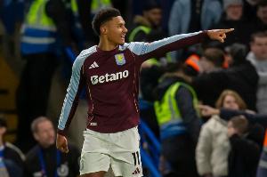 推射空门!沃特金斯助阿斯顿维拉取得领先,解锁维拉生涯第100球