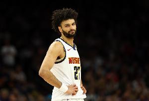 穆雷谈16次罚球：感觉每次对抗我都被犯规 搞不懂大家为何有异议