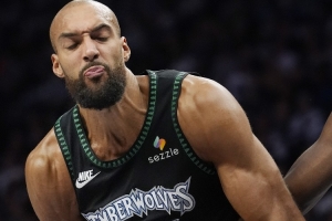 麦丹称若戈贝尔保持今天表现就能赢球！戈贝尔：那就拟目以待吧