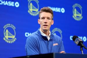 ESPN：邓利维已和勇士续约 任职期间得到老板及球队核心成员认可