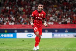 东体：莱昂纳多疼痛源于老伤，回上海后立刻恢复目前进展不错