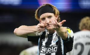 德天空：戈登是拜仁左边锋引援首选，雷德是右后卫潜在选择